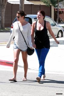 Lea Michele feet photo thumbnail