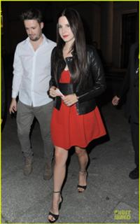 Lana Del Rey feet photo thumbnail