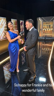Megan Olivi feet photo thumbnail