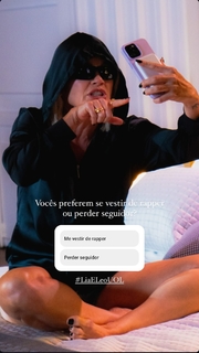 Flávia Alessandra feet photo thumbnail