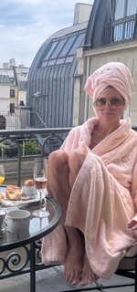 Heidi Klum feet photo thumbnail