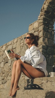Izabel Goulart feet photo thumbnail