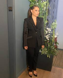 Jessica Parker Kennedy feet photo 1