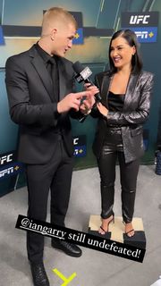 Megan Olivi feet photo thumbnail
