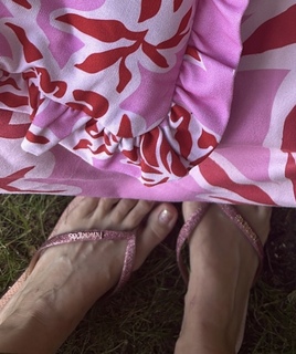 Paulina Sykut feet photo thumbnail