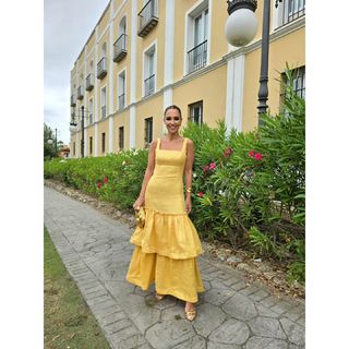 Paula Echevarría feet photo thumbnail