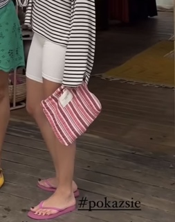 Marta Wierzbicka feet photo thumbnail