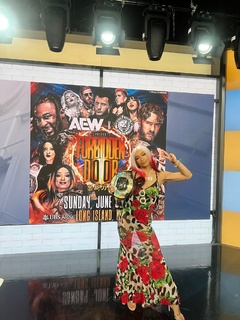Sasha Banks feet photo thumbnail