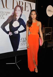 Jamie Chung feet photo thumbnail