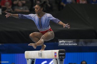 Simone Biles feet photo thumbnail