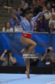 Simone Biles feet photo thumbnail