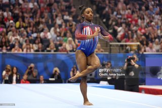 Simone Biles feet photo thumbnail