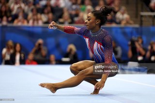 Simone Biles feet photo thumbnail