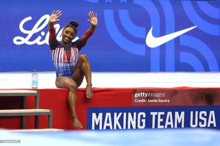 Simone Biles feet photo thumbnail