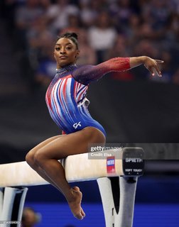 Simone Biles feet photo thumbnail