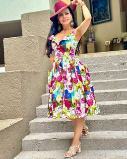 Maribel Guardia feet photo thumbnail