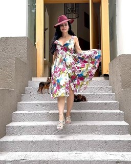 Maribel Guardia feet photo thumbnail