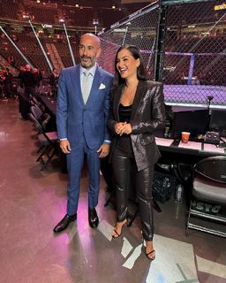 Megan Olivi feet photo thumbnail