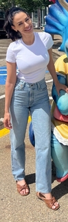 Jessica Lowndes feet photo thumbnail