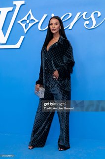 Maya Jama feet photo thumbnail