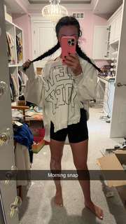 Brittney Smith feet photo thumbnail