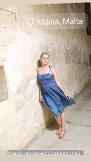 Heather Graham feet photo thumbnail