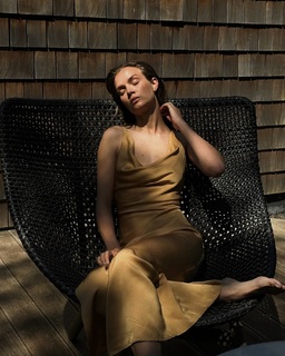 Josephine Skriver feet photo thumbnail