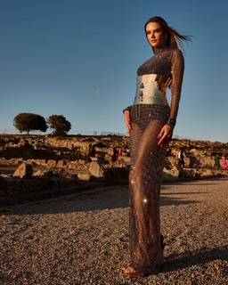 Alessandra Ambrosio feet photo thumbnail