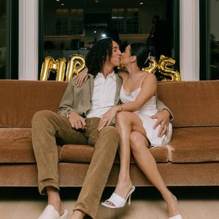 Vanessa Hudgens feet photo thumbnail