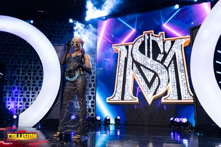 Sasha Banks feet photo thumbnail