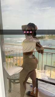 Queen Naija feet photo thumbnail