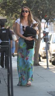 Amber Heard feet photo thumbnail