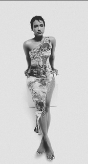 Karrueche Tran feet photo thumbnail