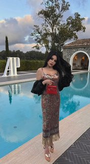 Haifa Wehbe feet photo thumbnail