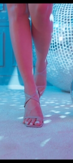 Kiara Advani feet photo thumbnail