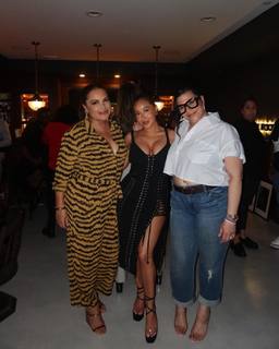 Adrienne Houghton feet photo thumbnail