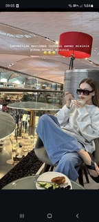 Duygu Özaslan feet photo thumbnail