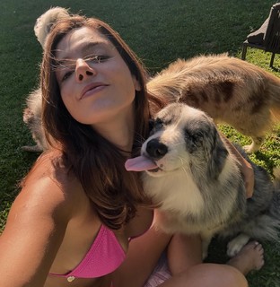 Giovanna Lancellotti feet photo thumbnail
