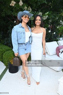 Christina Milian feet photo thumbnail