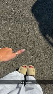 Breckie Hill feet photo thumbnail
