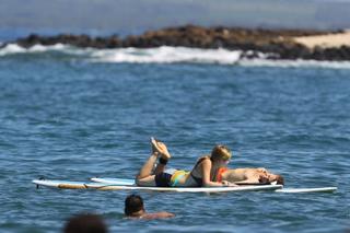 Jennette McCurdy feet photo thumbnail