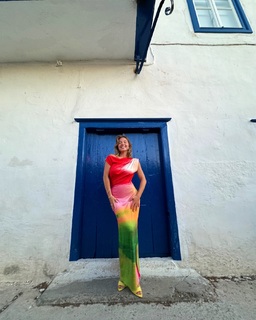 Sydney Sweeney feet photo thumbnail