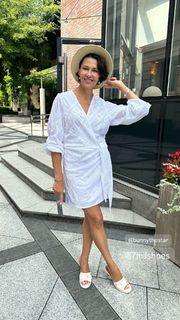 Anna Popek feet photo thumbnail