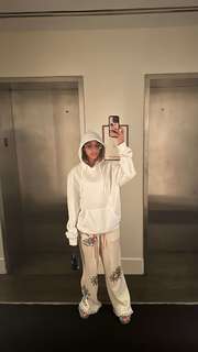 Chantel Jeffries feet photo thumbnail