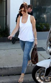 Minka Kelly feet photo thumbnail