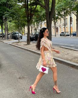 Haifa Wehbe feet photo thumbnail