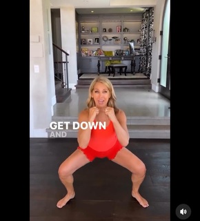 Denise Austin feet photo thumbnail