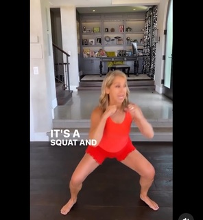 Denise Austin feet photo thumbnail