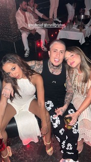 Anitta feet photo thumbnail