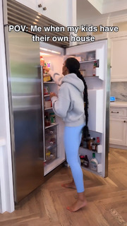 Tia Mowry feet photo thumbnail